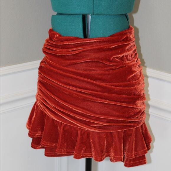 Minkpink NWT Velvet Mini Skirt Rust Ruffle Hem Ruched Women’s Small - Picture 1 of 7